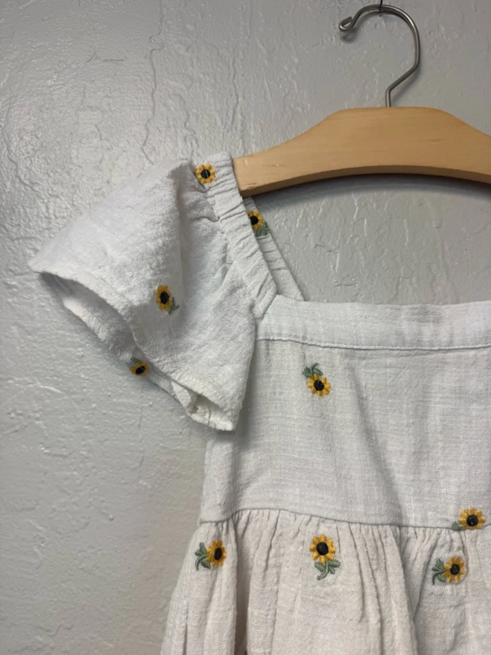 $26 ADD ON‎ Ghanda White Square Neck Dress Sunflower 3-4Y Janie and Jack Zara